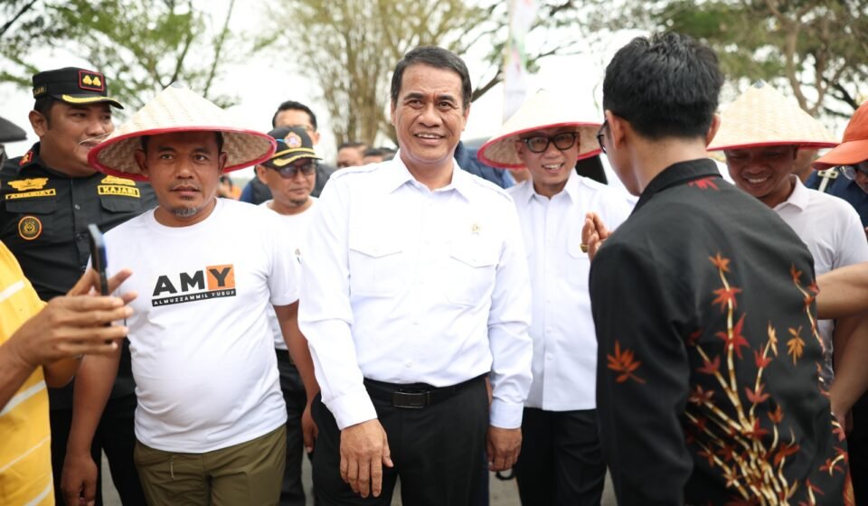 Menteri Pertanian RI Andi Amran Sulaiman saat berkunjung di Pringsewu, Lampung